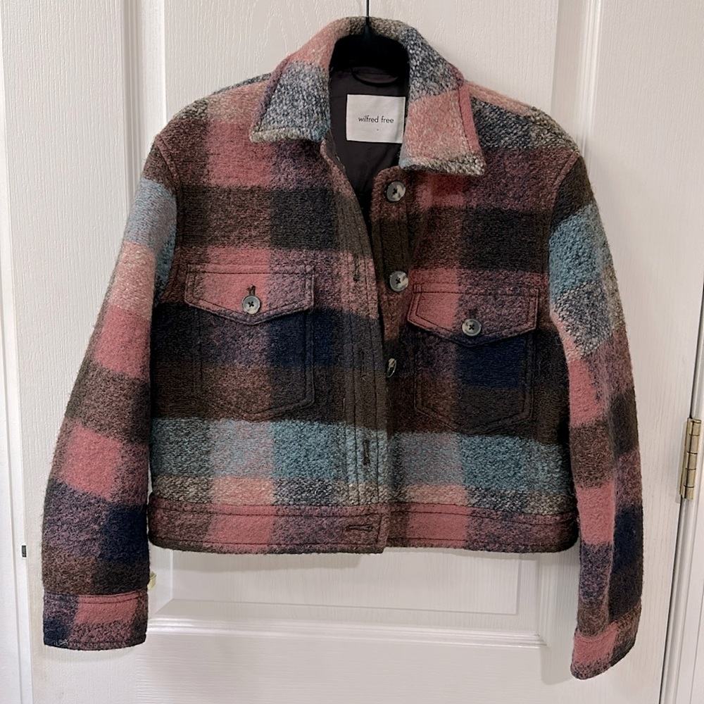Wilfred free by Artizia crop jacket, size XXS fits size Small USA. Used once